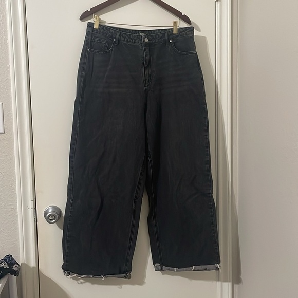 Missguided Baggy Jeans Size 12 - Picture 1 of 7